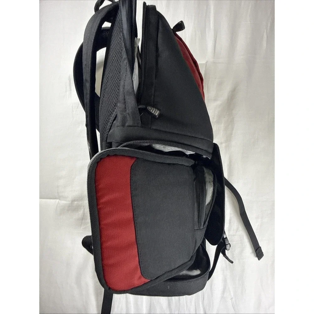 Lowepro Fastpack‎ 100 Camera Bag Backpack Used 4 Times EUC Red Dividers Padding